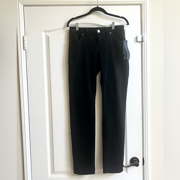 New w/tags INC International Concepts women’s black jeans, curvy fit, size 4 - Picture 1 of 3